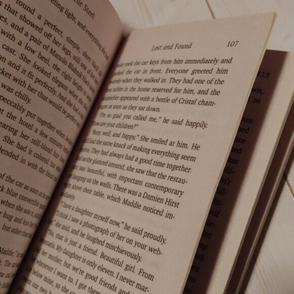 3/$13 Lost And Fiund By Danielle Steel Adult Fiction Novel Paperback Book - Picture 2 of 4